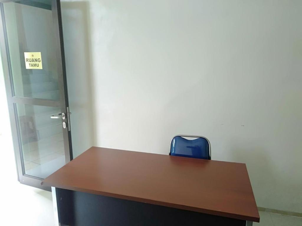 Oyo 90930 Hana Hani Hotel Bandar Lampung