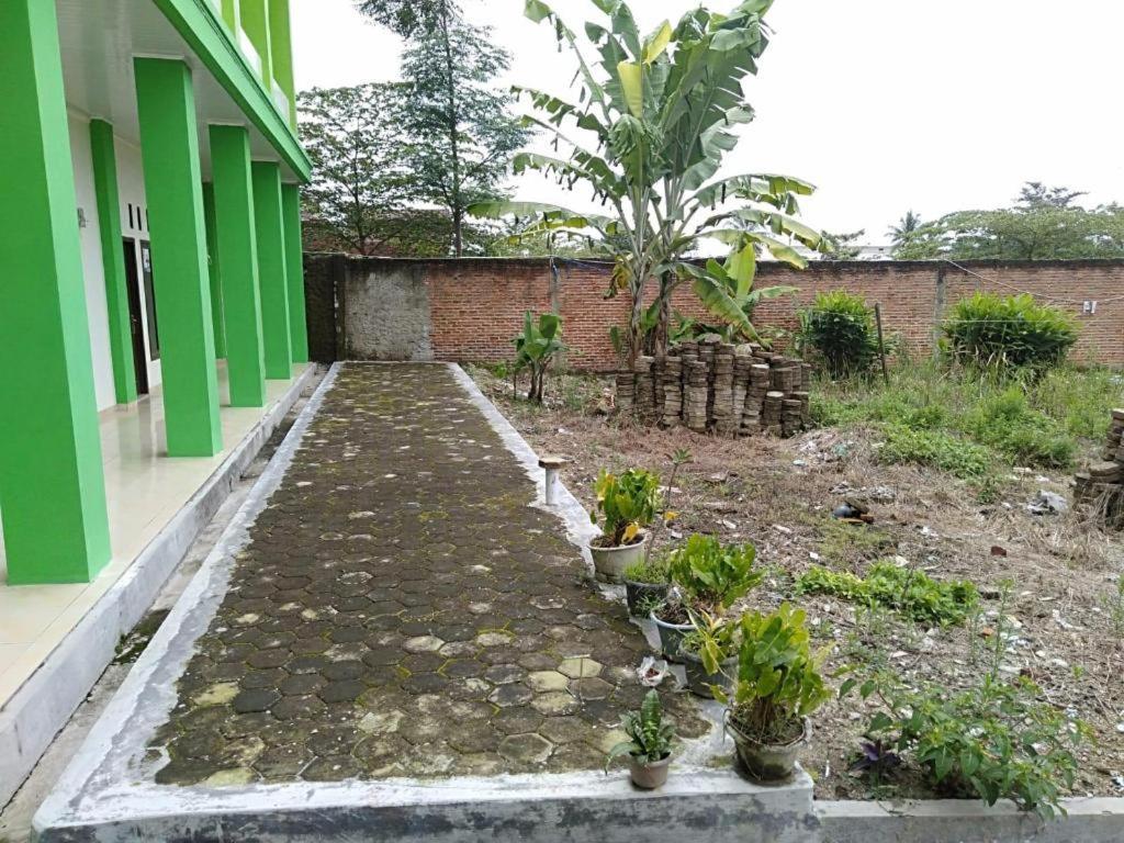 Oyo 90930 Hana Hani 2* Bandar Lampung